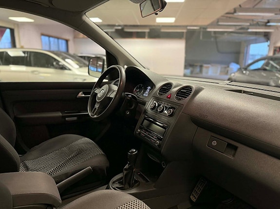 Volkswagen Caddy Maxi 12 of 14