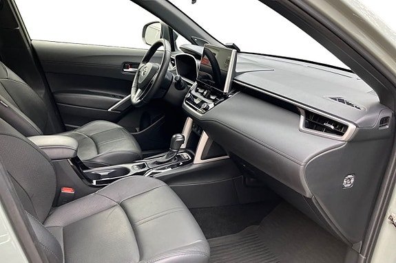 Toyota Corolla Cross 6 of 18