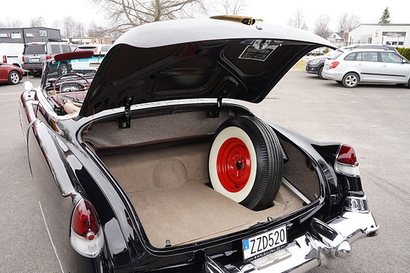 Cadillac Series 62 18 of 27