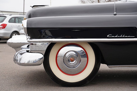 Cadillac Series 62 8 of 27