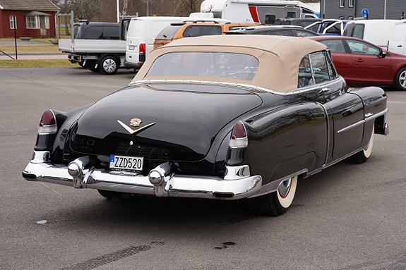 Cadillac Series 62 25 of 27