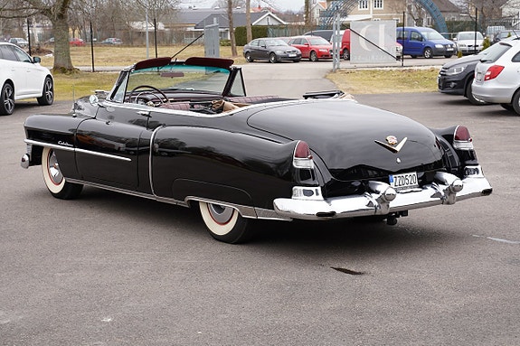 Cadillac Series 62 5 of 27