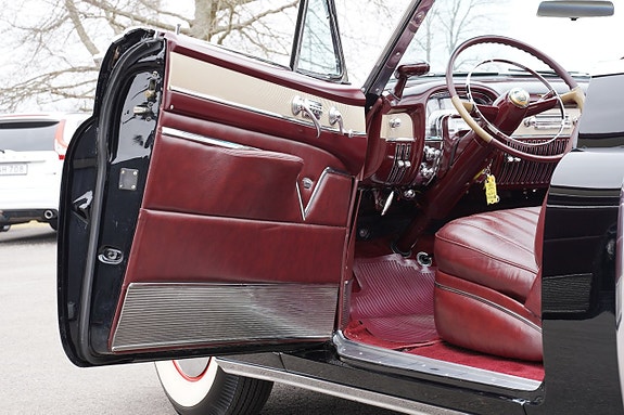 Cadillac Series 62 13 of 27