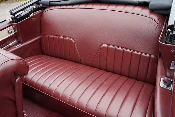 Cadillac Series 62 17 of 27