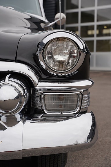 Cadillac Series 62 12 of 27