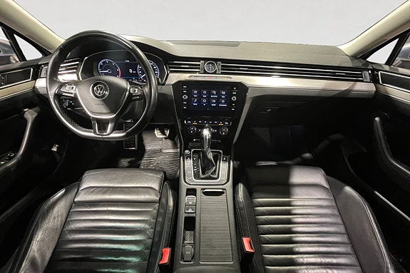 Volkswagen Passat Alltrack 11 of 19