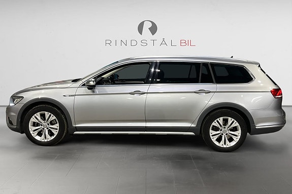 Volkswagen Passat Alltrack 4 of 5