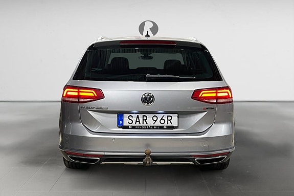 Volkswagen Passat Alltrack 6 of 19