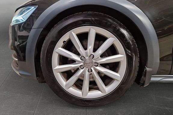 Audi A6 allroad 16 of 17