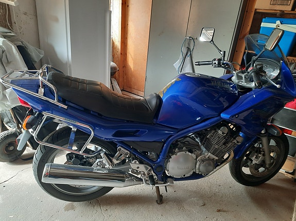 Yamaha Diversion 900 2 of 2
