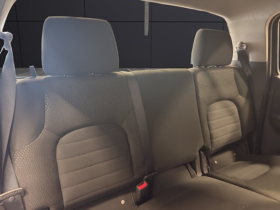Nissan Navara 12 of 19