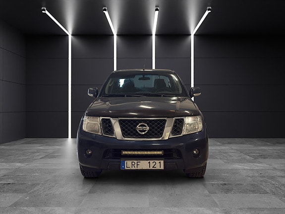 Nissan Navara 2 of 5