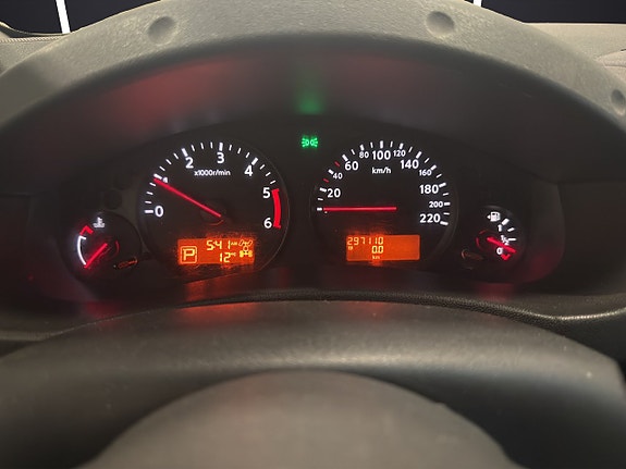 Nissan Navara 15 of 19