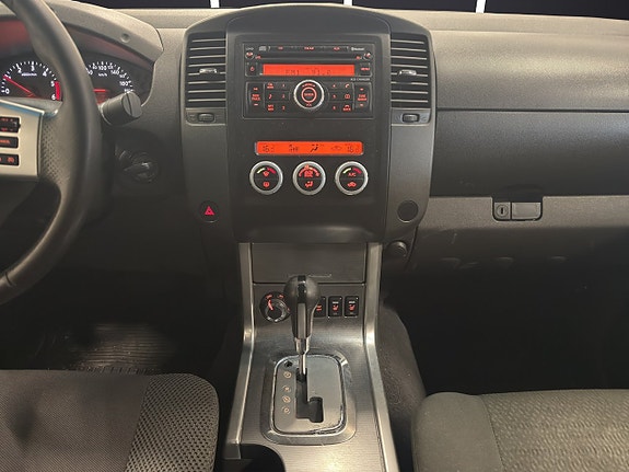 Nissan Navara 16 of 19