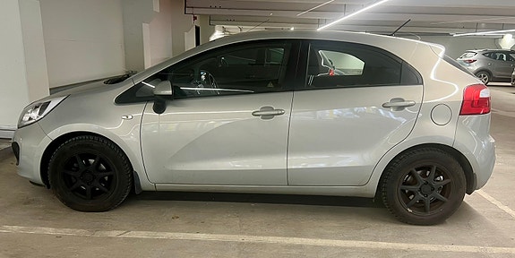 Kia Rio 4 of 5