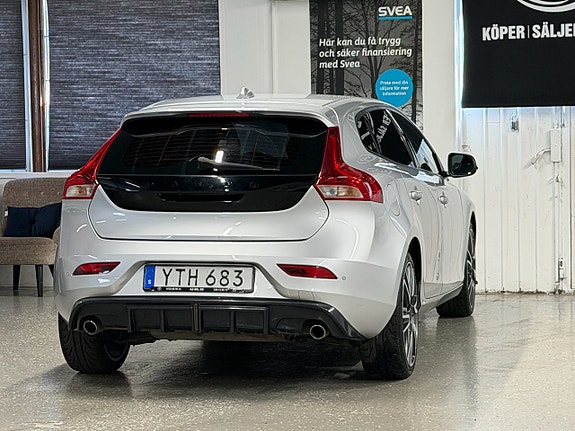 Volvo V40 5 of 27