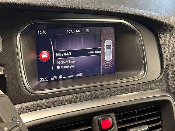 Volvo V40 18 of 27
