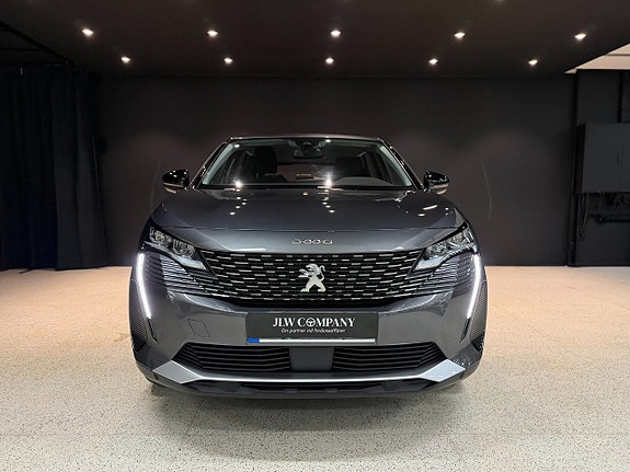 Peugeot 3008 2 of 5