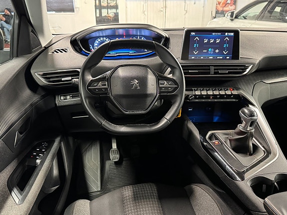 Peugeot 3008 13 of 26
