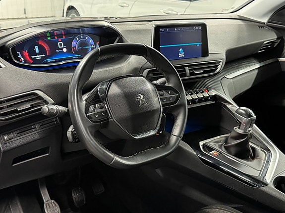 Peugeot 3008 15 of 26