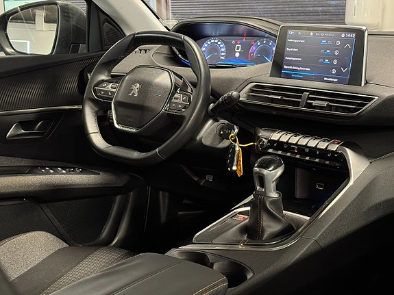 Peugeot 3008 16 of 26