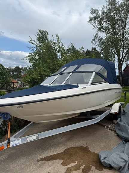 Bayliner 175 Bowrider 2 of 2
