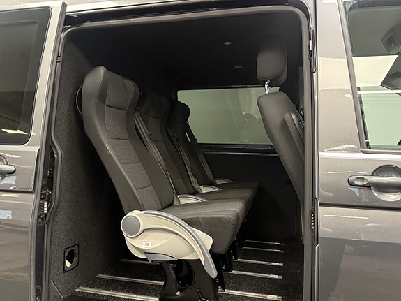 Volkswagen Transporter 15 of 25