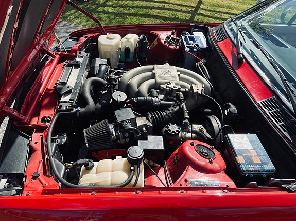 BMW 325i 6 of 10