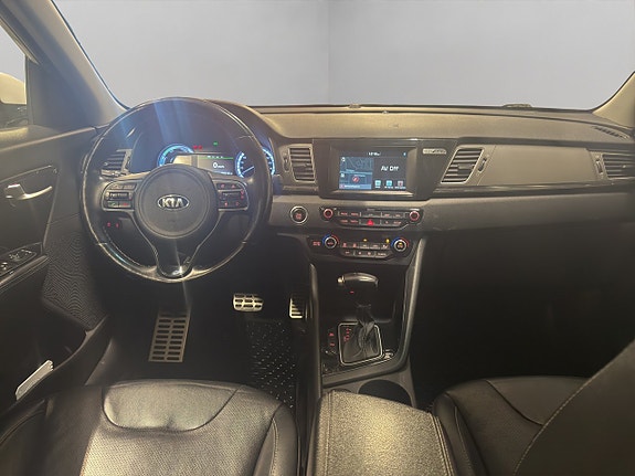 Kia Niro 2 of 5