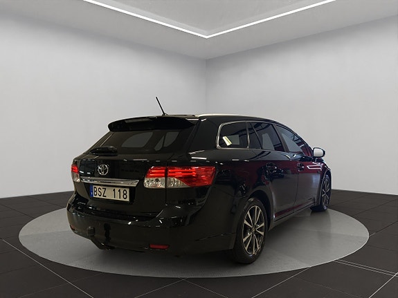 Toyota Avensis 20 of 25