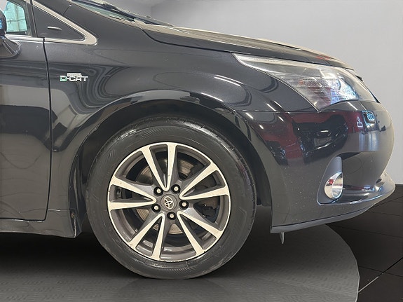Toyota Avensis 8 of 25