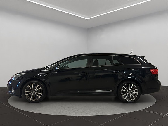 Toyota Avensis 22 of 25