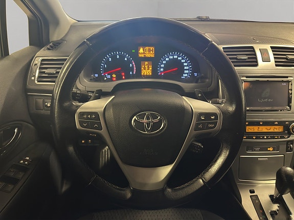 Toyota Avensis 17 of 25