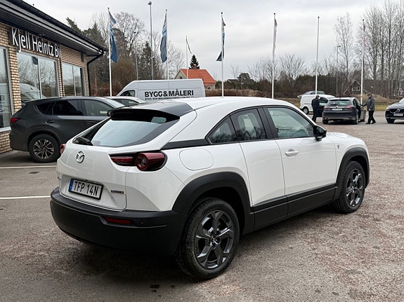 Mazda MX-30 4 of 5