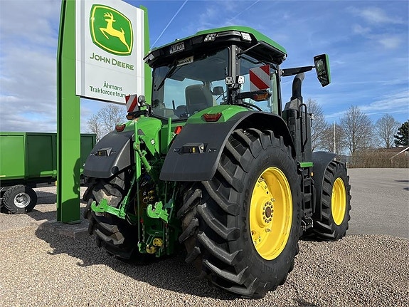 John Deere 7R 350 2 of 8