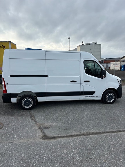 Renault Master 14 of 17