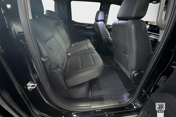 Chevrolet Silverado 1500 8 of 11