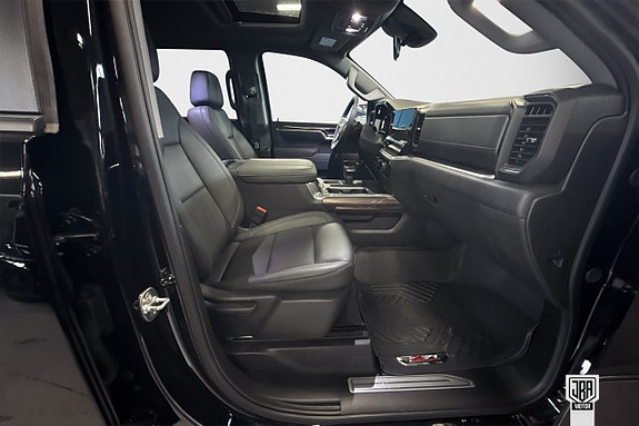 Chevrolet Silverado 1500 9 of 11