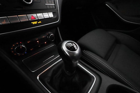 Mercedes-Benz A180 d 19 of 28