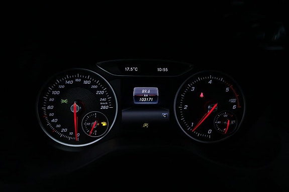 Mercedes-Benz A180 d 21 of 28