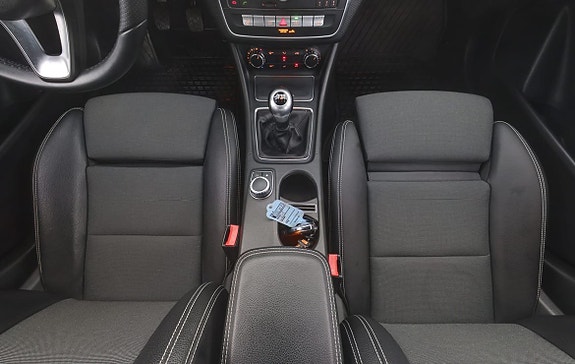 Mercedes-Benz A180 d 16 of 28