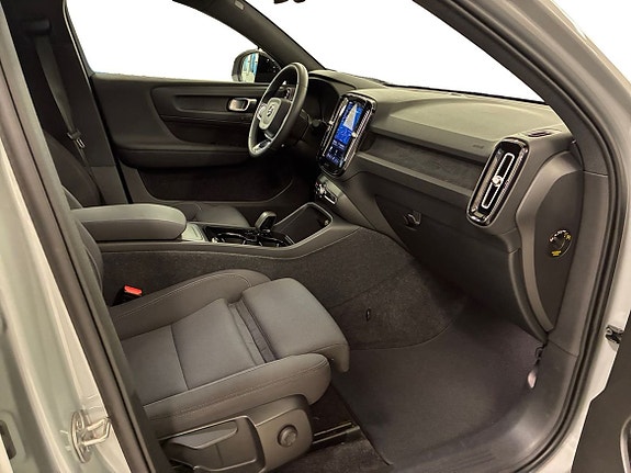 Volvo C40 4 of 5