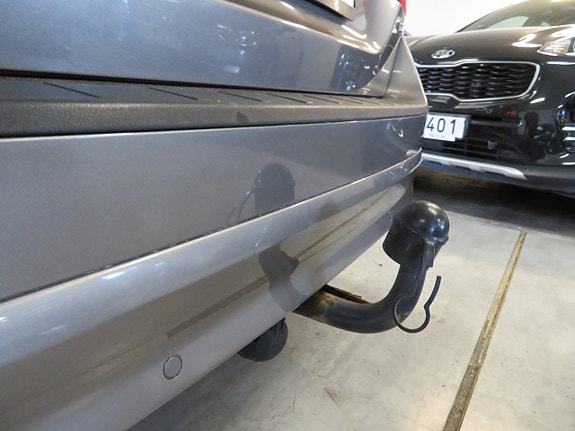 Volvo V70 7 of 18