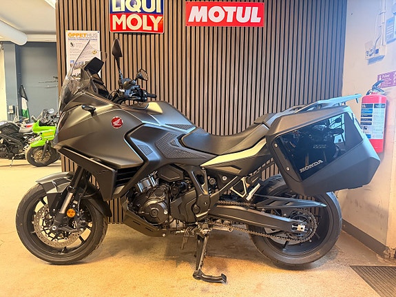 Honda NT1100 NT1100 2 of 11