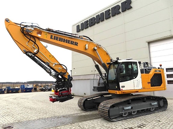 Liebherr R 930 G8