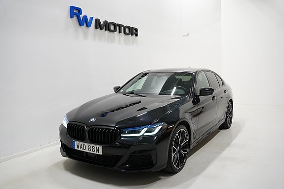 BMW 545e 2 of 5