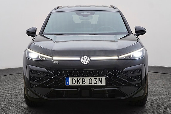 Volkswagen T-Roc 3 of 5