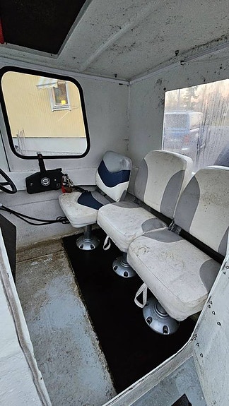 Hyttbåt inkl. Evinrude 75hk Etec (insprutning) från 2005. 7 of 12