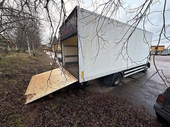 Distributionsbil Volvo FL 240 4X2 -200... via konkursauktion 5 of 27