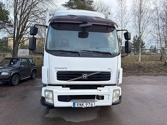 Distributionsbil Volvo FL 240 4X2 -200... via konkursauktion 2 of 27